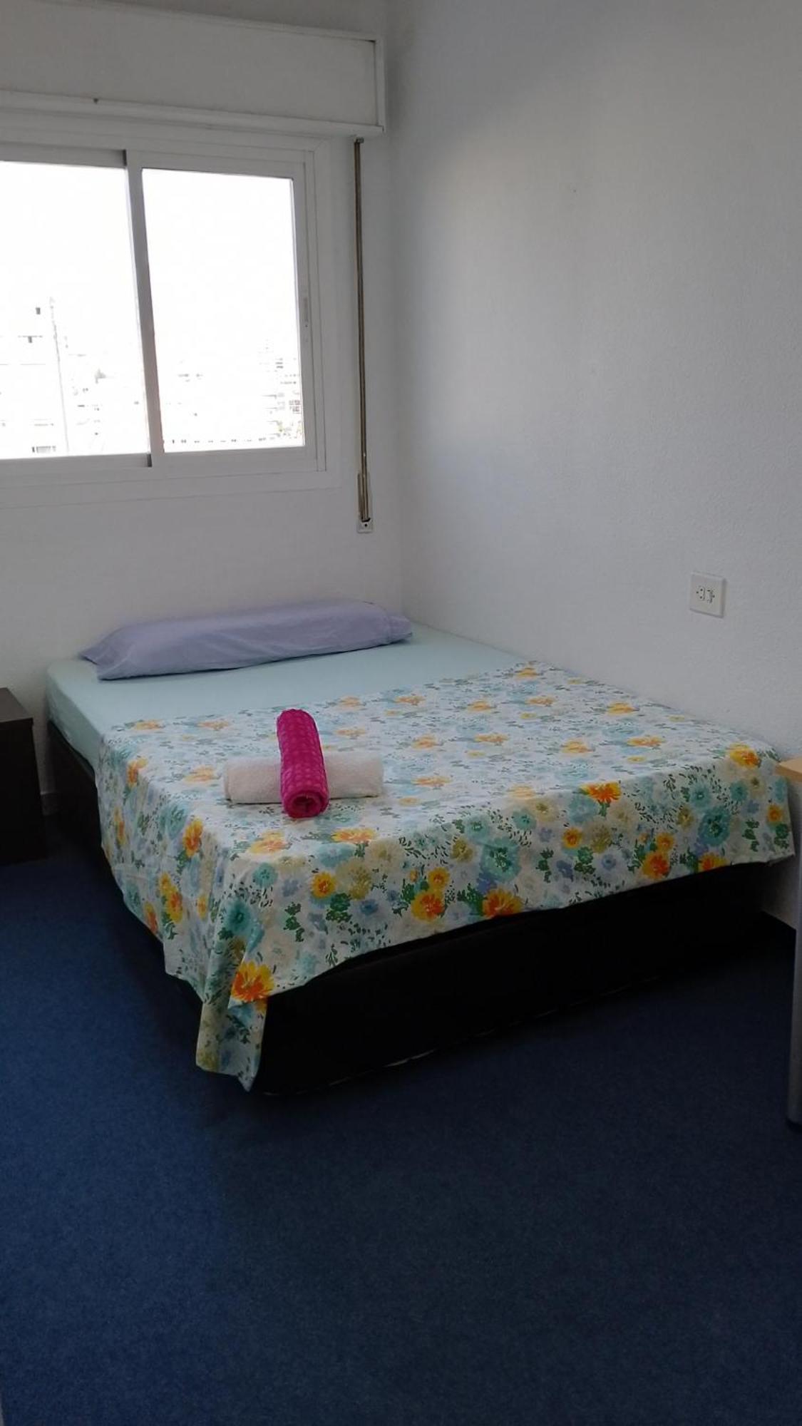 Habitacion Privada Centro Malaga Cerca Tren Maria Zambrano Y Playa Muy Buena Conexion Wifi 외부 사진