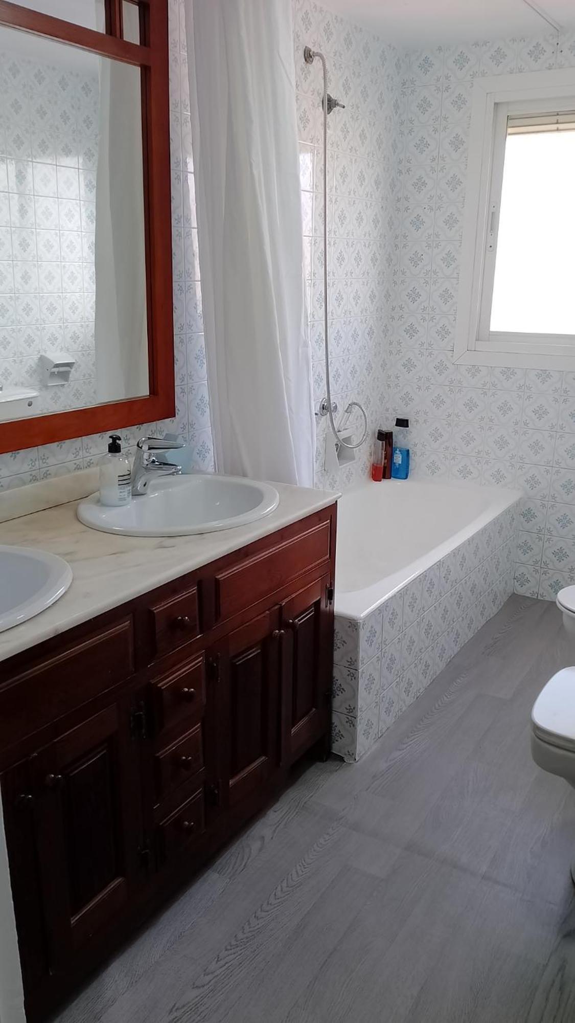 Habitacion Privada Centro Malaga Cerca Tren Maria Zambrano Y Playa Muy Buena Conexion Wifi 외부 사진