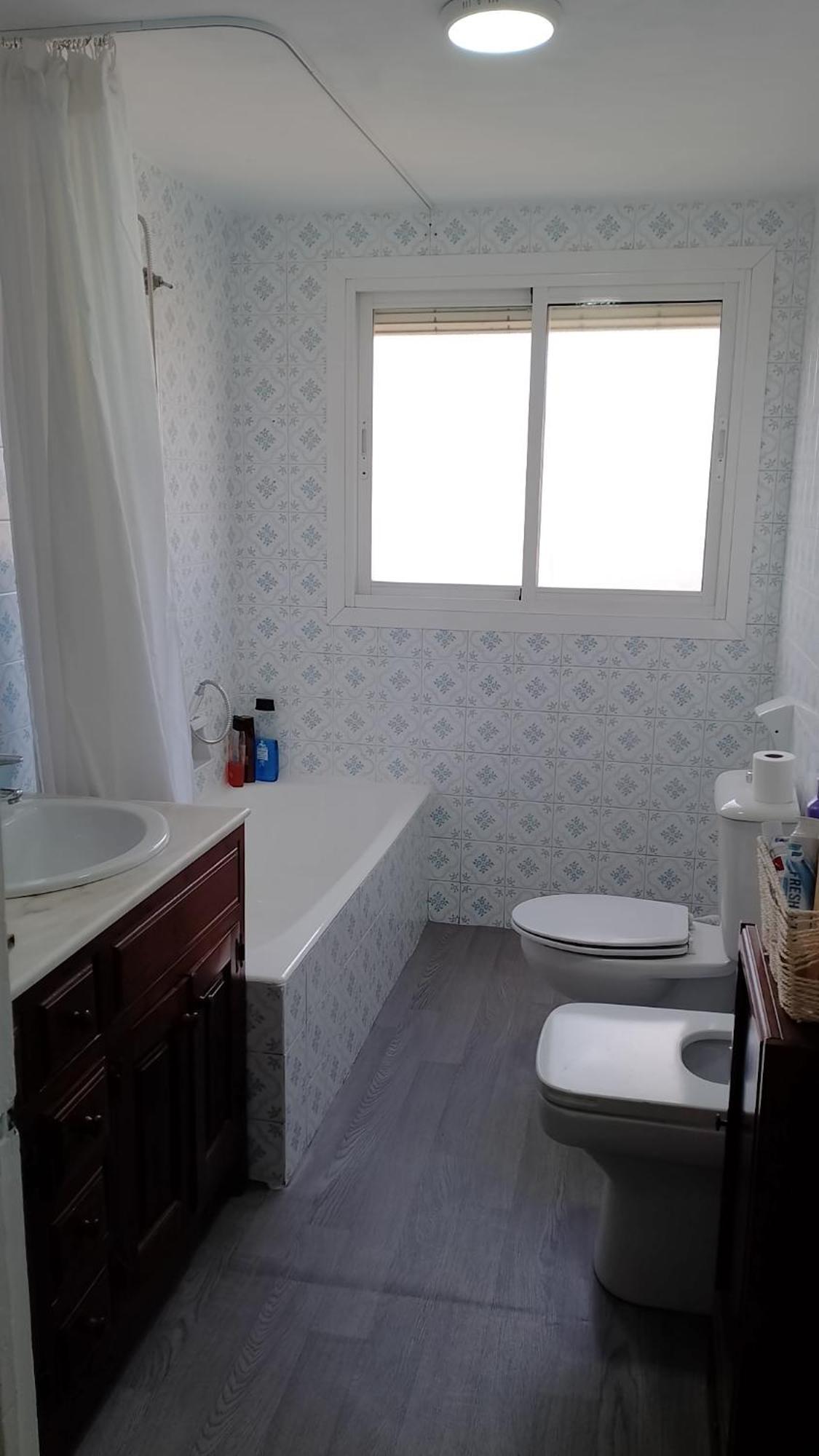 Habitacion Privada Centro Malaga Cerca Tren Maria Zambrano Y Playa Muy Buena Conexion Wifi 외부 사진